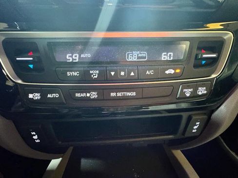 Used 2017 Honda Ridgeline RTL-E image 37