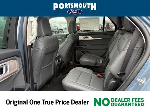 New 2026 Ford Explorer Active w/ Active Comfort Package image 5
