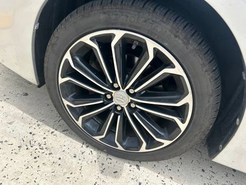 Used 2014 Toyota Corolla S FWD image 34