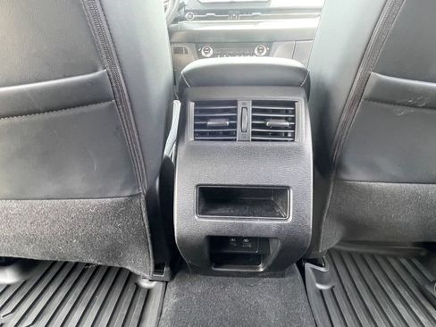 Used 2023 Mitsubishi Outlander SE AWD/4WD image 27