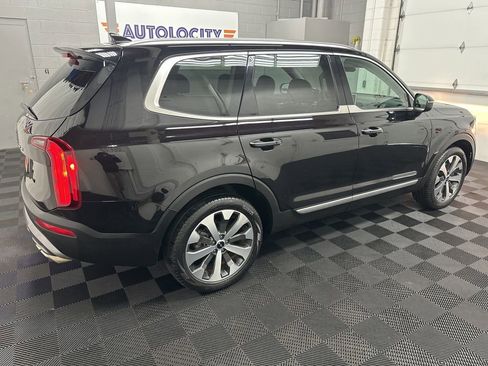 Used 2022 Kia Telluride S image 11