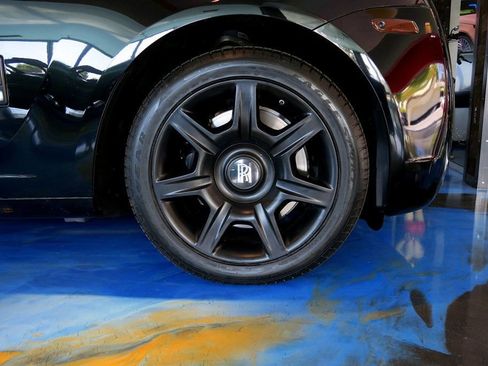 Used 2013 Rolls-Royce Ghost RWD image 49