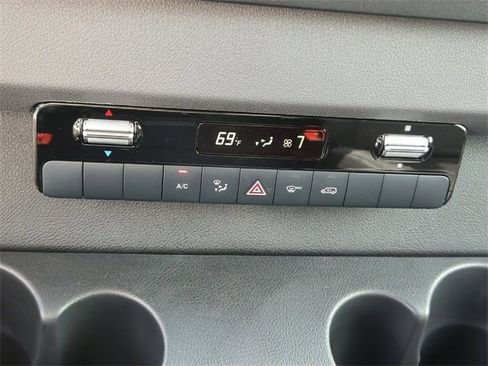 New 2024 Mercedes-Benz Sprinter 2500 image 21