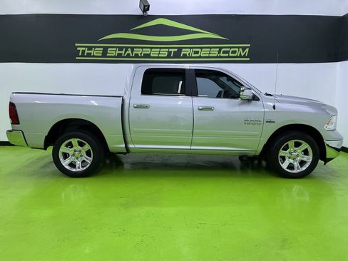 Used 2017 RAM 1500 Lone Star AWD/4WD image 11
