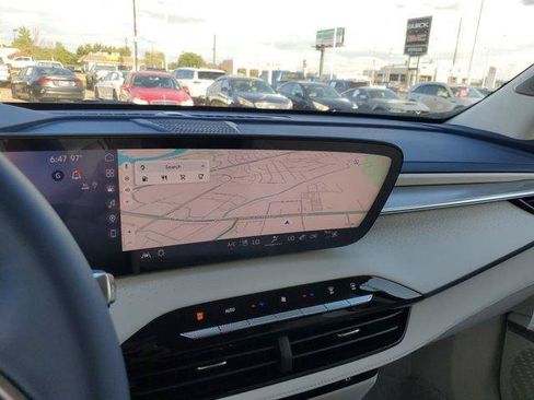 New 2025 Buick Enclave Avenir w/ Trailering Package, 5000 lbs. image 16