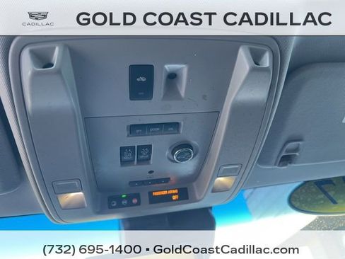 Used 2017 Cadillac Escalade ESV Luxury image 29