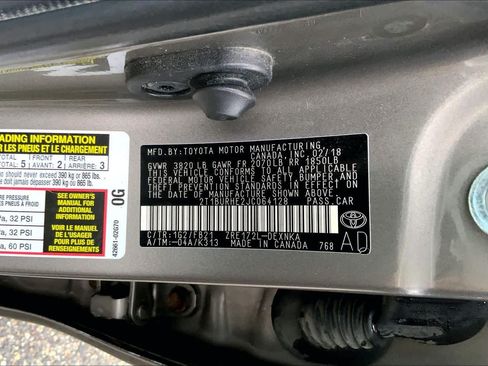 Used 2018 Toyota Corolla LE FWD image 34