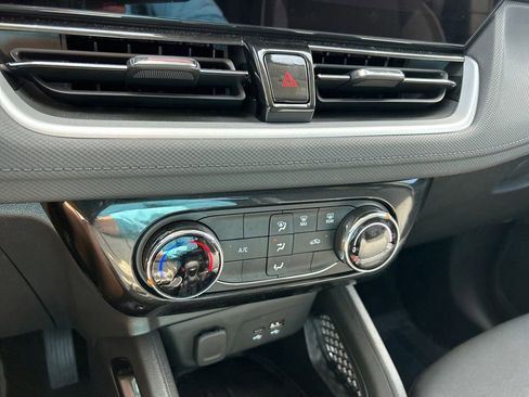 Used 2026 Chevrolet TrailBlazer LT FWD image 31