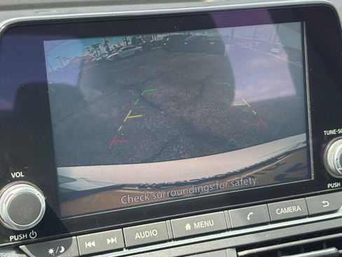 Used 2025 Nissan Altima 2.5 SV FWD image 23