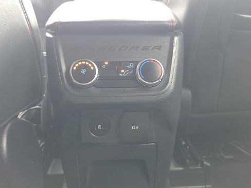 Certified 2025 Ford Explorer ST-Line w/ ST-Line Street Pack image 28