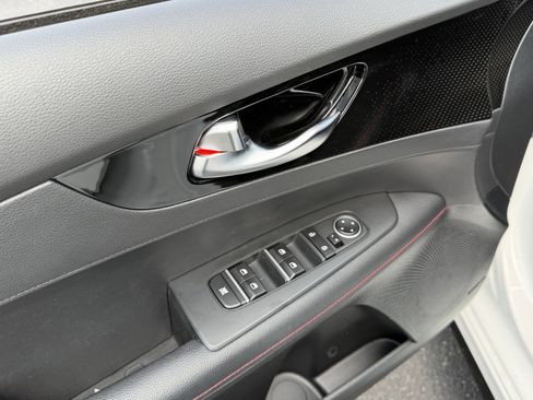 Used 2023 Kia Forte GT w/ GT2 Package image 22