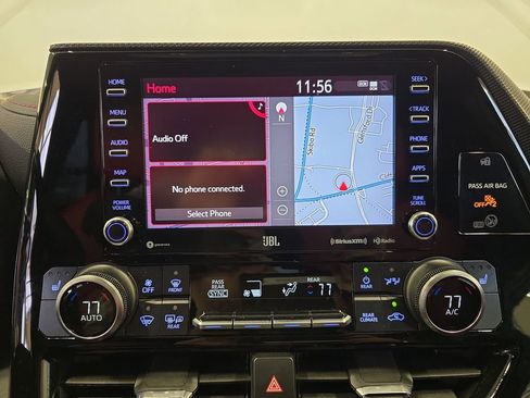 Used 2022 Toyota Highlander XSE image 23