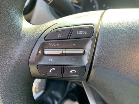Used 2021 Hyundai Kona SE w/ Cargo Package FWD image 21