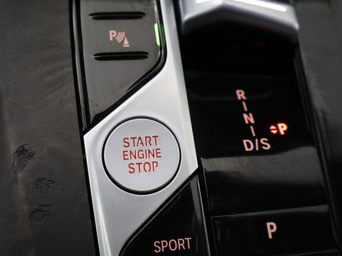 Used 2024 BMW X5 xDrive40i image 40