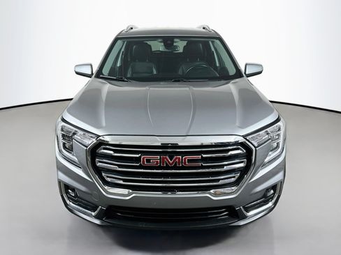 Used 2024 GMC Terrain SLT AWD/4WD image 2