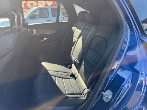 Used 2020 Mercedes-Benz GLC 350e 4MATIC image 11