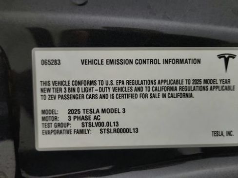 Used 2025 Tesla Model 3 RWD image 96