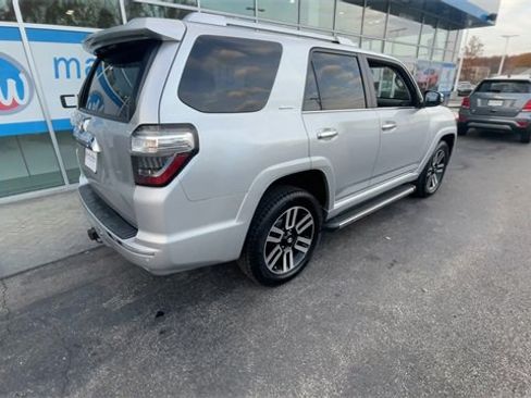 Used 2021 Toyota 4Runner Limited image 4