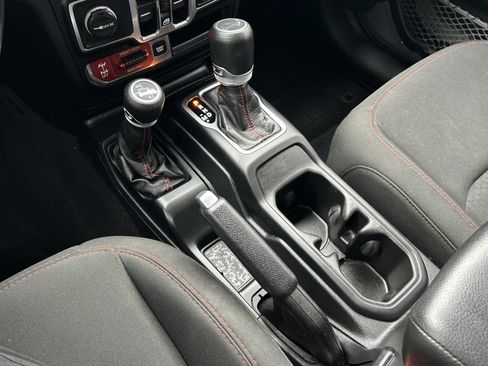 Used 2019 Jeep Wrangler Unlimited Rubicon image 90