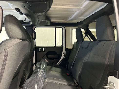 New 2025 Jeep Wrangler Sport S image 30