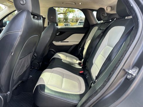 Used 2020 Jaguar F-PACE R-Sport image 35