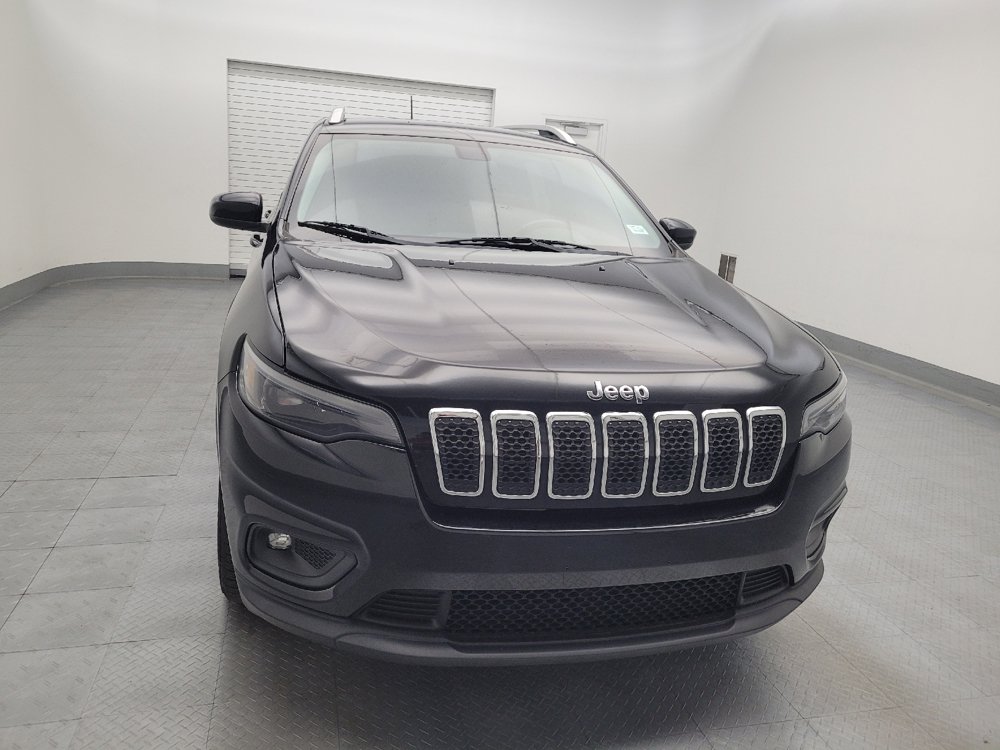 Used 2019 Jeep Cherokee Latitude w/ Cold Weather Group FWD image 14
