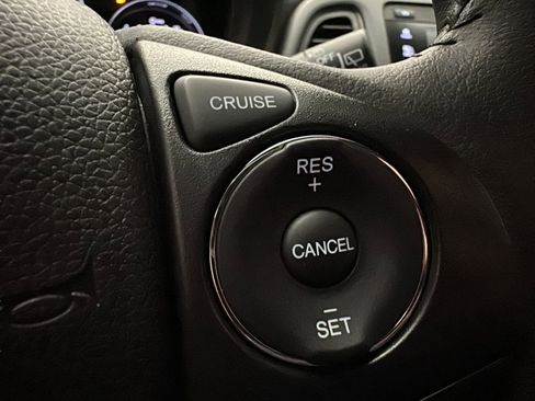 Used 2021 Honda HR-V Sport image 21