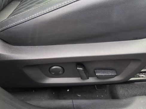 Used 2023 Mitsubishi Outlander SEL image 14