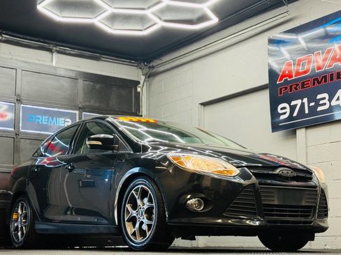 Used 2014 Ford Focus SE w/ Equipment Group 201A image 1