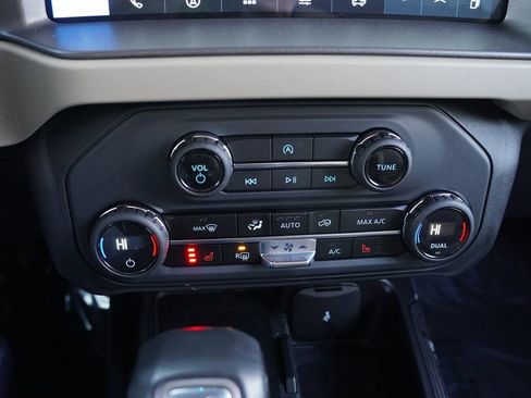 Certified 2025 Ford Bronco Big Bend image 24