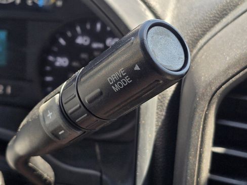 Used 2022 Ford F250 XL w/ Power Equipment Group image 12