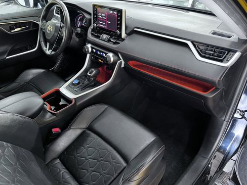 Used 2021 Toyota RAV4 Adventure image 15