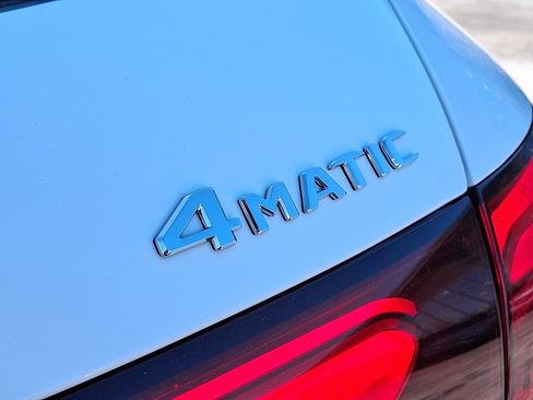 New 2026 Mercedes-Benz GLC 300 4MATIC image 24