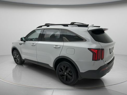 Used 2023 Kia Sorento S w/ Panoramic Sunroof Package AWD/4WD image 4