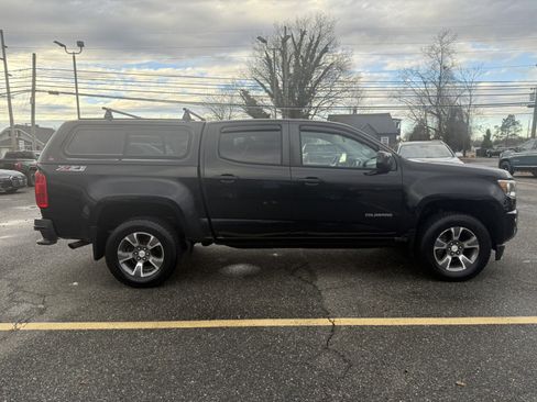 Used 2015 Chevrolet Colorado Z71 image 2