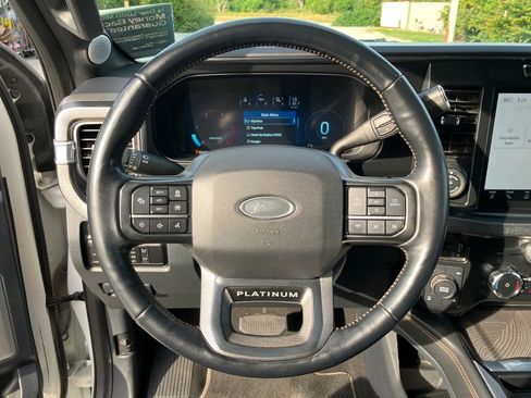 Certified 2024 Ford F250 Platinum image 16