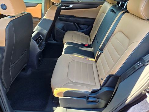 New 2026 Volkswagen Atlas Cross Sport SEL R-Line AWD/4WD image 7