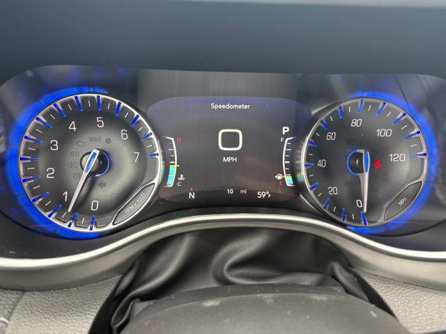 New 2027 Chrysler Pacifica Select AWD/4WD image 25