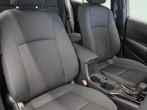 Used 2024 Toyota Corolla LE image 6