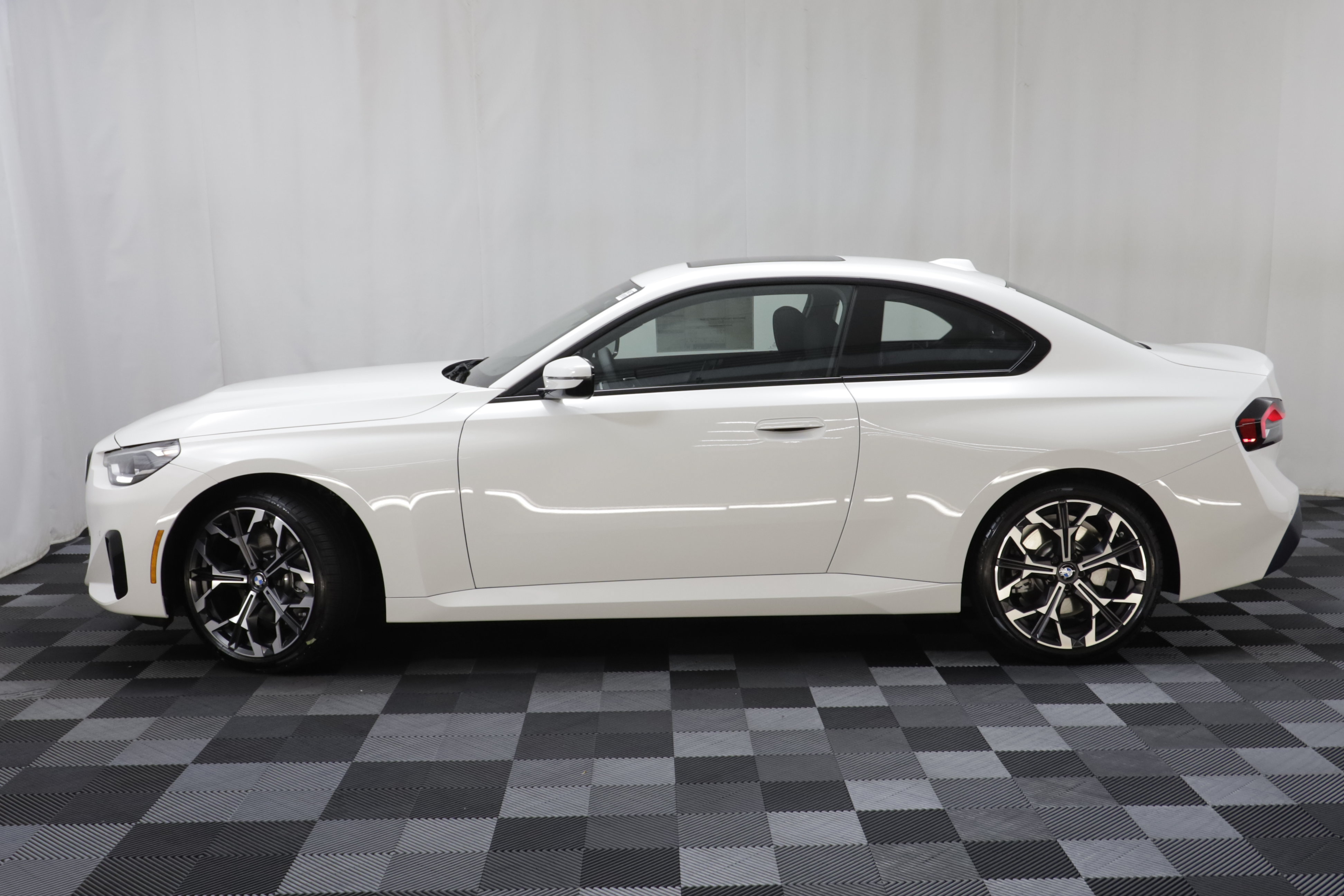 New 2026 BMW 230i xDrive Coupe w/ Convenience Package AWD/4WD image 5