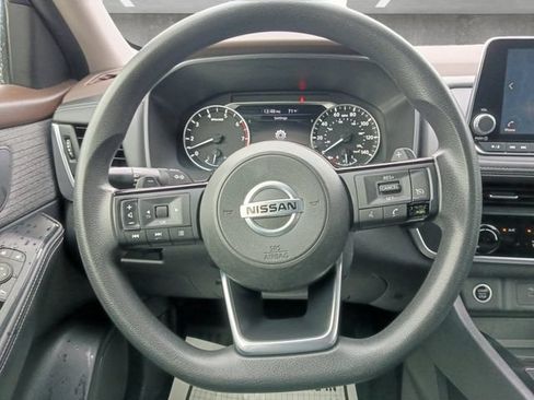 Used 2021 Nissan Rogue S FWD image 21