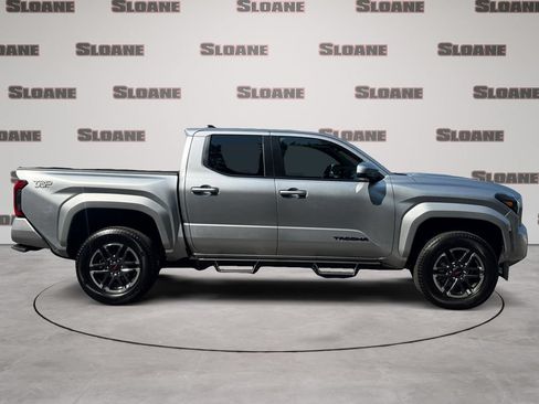 Used 2025 Toyota Tacoma TRD Sport AWD/4WD image 6