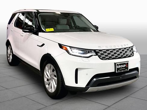 Used 2024 Land Rover Discovery S AWD/4WD image 3