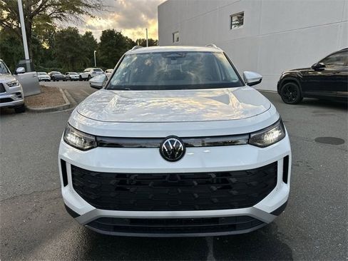 New 2025 Volkswagen Tiguan S image 8