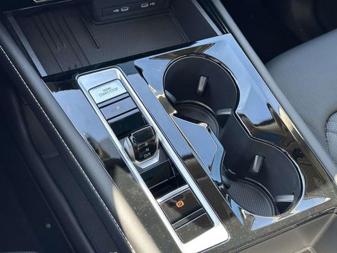 New 2026 Volkswagen Atlas SEL Premium R-Line image 25