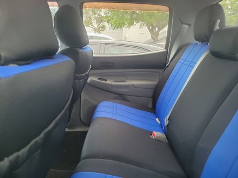 Used 2015 Toyota Tacoma 4x4 Double Cab w/ SR5 Package image 8
