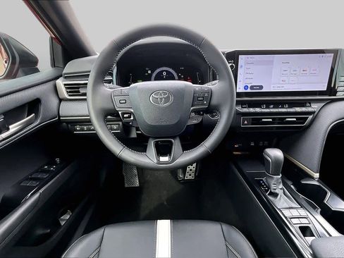 Used 2026 Toyota Camry SE w/ Multimedia Upgrade Package FWD image 6
