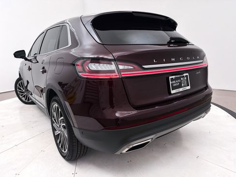 Used 2019 Lincoln Nautilus Reserve image 11
