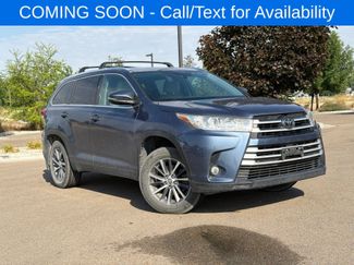 Used 2019 Toyota Highlander XLE AWD/4WD video 1