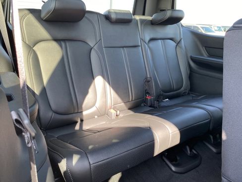 New 2025 Jeep Wagoneer Series II image 10